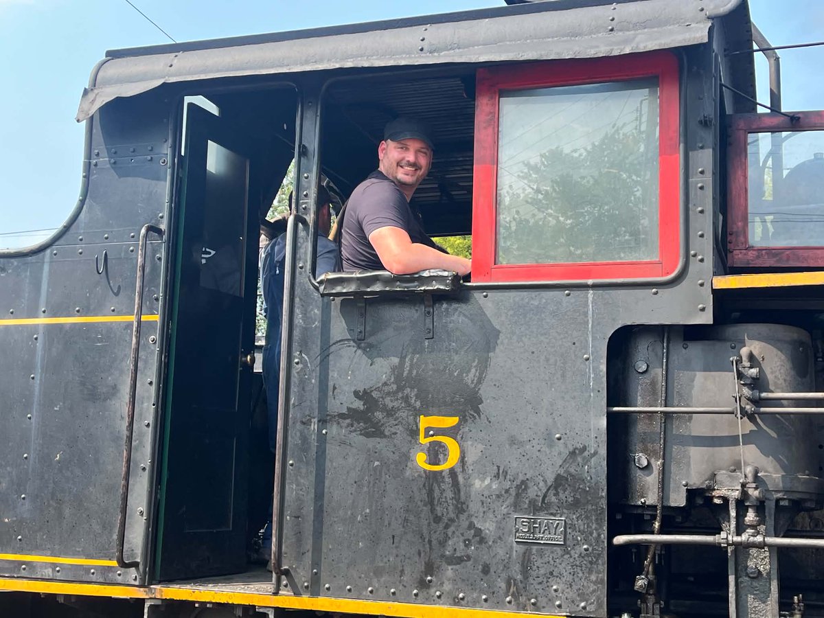 LoadingLaw's tweet photo. I visited the @IlRailwayMuseum and had the experience of a lifetime! I got to drive this steam locomotive for an afternoon! I've wanted to do this since I was five years old.

Thanks to the IRM Steam Team and my wife Robyn for making this happen. I'll be back soon! https://t.co/upo2HoNaRX
