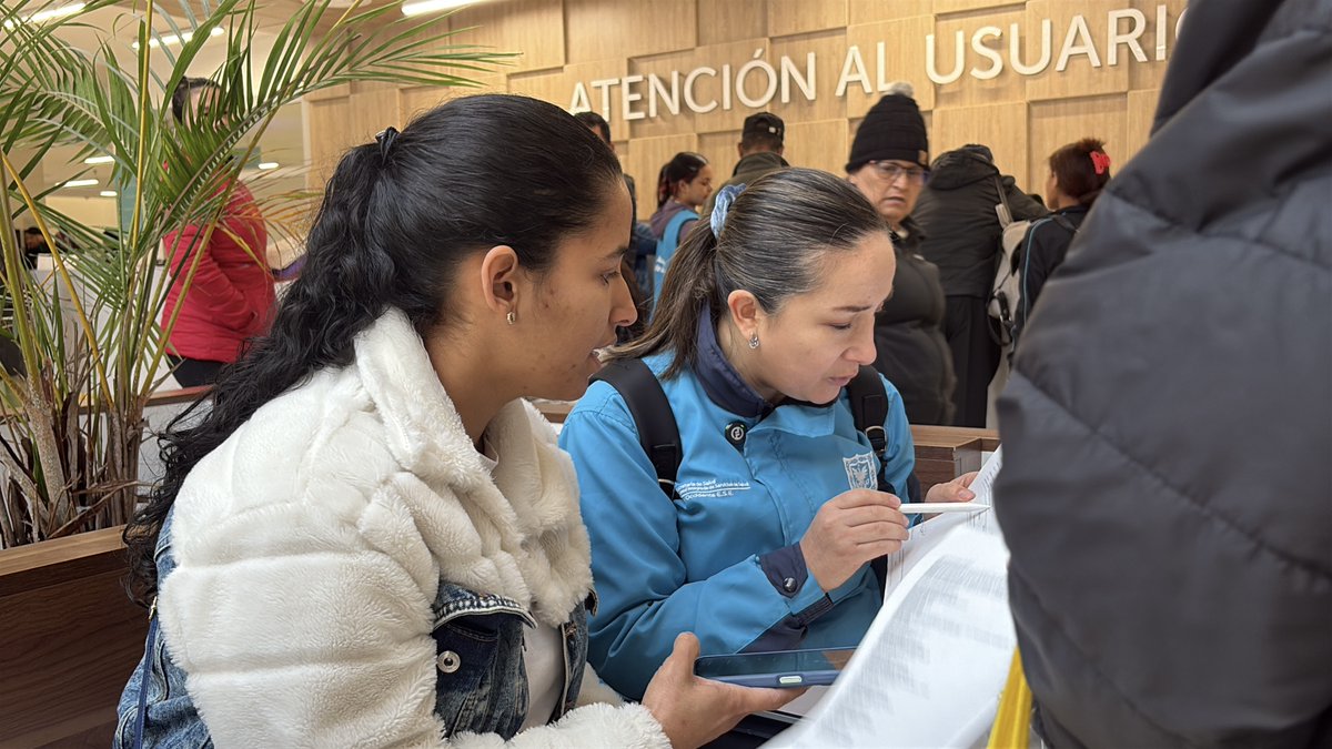 SubRedSurOcci's tweet photo. Escuchar a los usuarios, encontrar soluciones e identificar mejoras en los servicios hacen parte de los diálogos con la comunidad.   

🤝 Durante esta semana, la gerente y su equipo directivo estarán analizando los procesos asistenciales y administrativos para mejorar. https://t.co/RirF0zcV7f