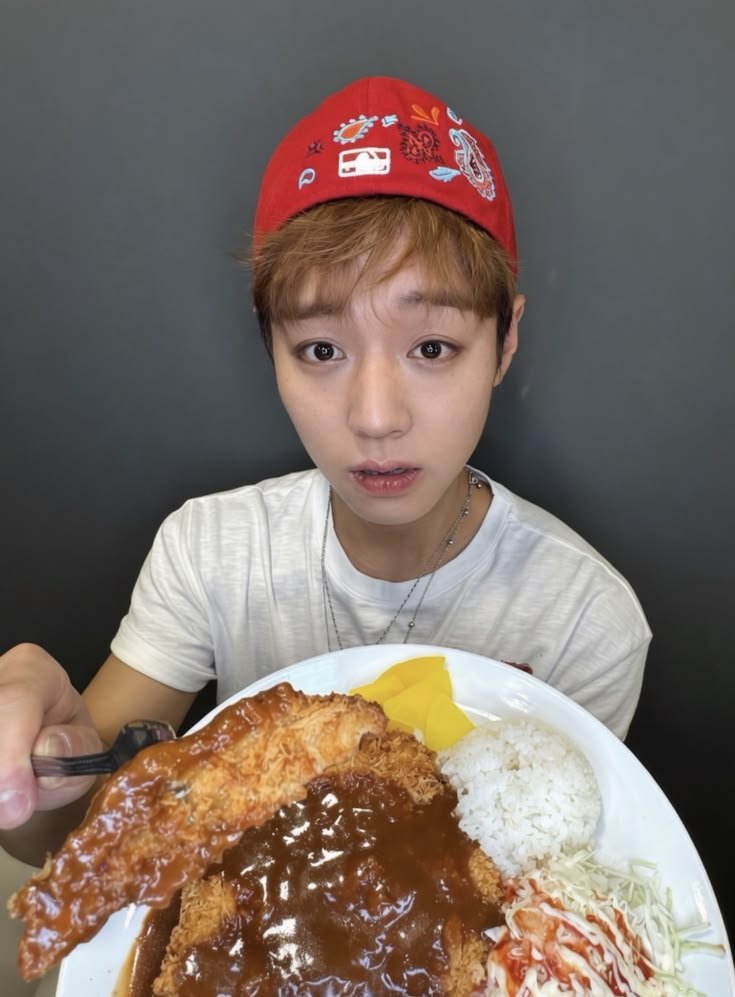 yu_ang32's tweet photo. 모든 메이들의 꿈에 박지훈이 나오길~~~♡♡ 아랑해 https://t.co/Bl7OFe3ogG