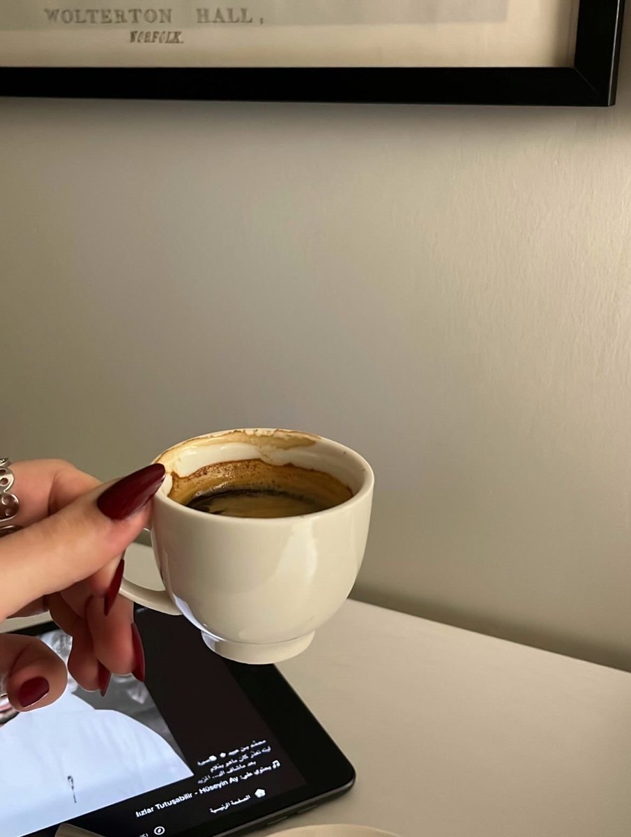 J1rr_'s tweet photo. ِ‌‌                خسارة شخص مثلي
  تشبه خسارة حضارة ، مدينة ، عالم ، ضلع
      تشبه خسارة أشياء لا تندثر بسهولة .
          ❣️❣️❣️❣️❣️❣️❣️❣️ https://t.co/p1ppNJAFB9