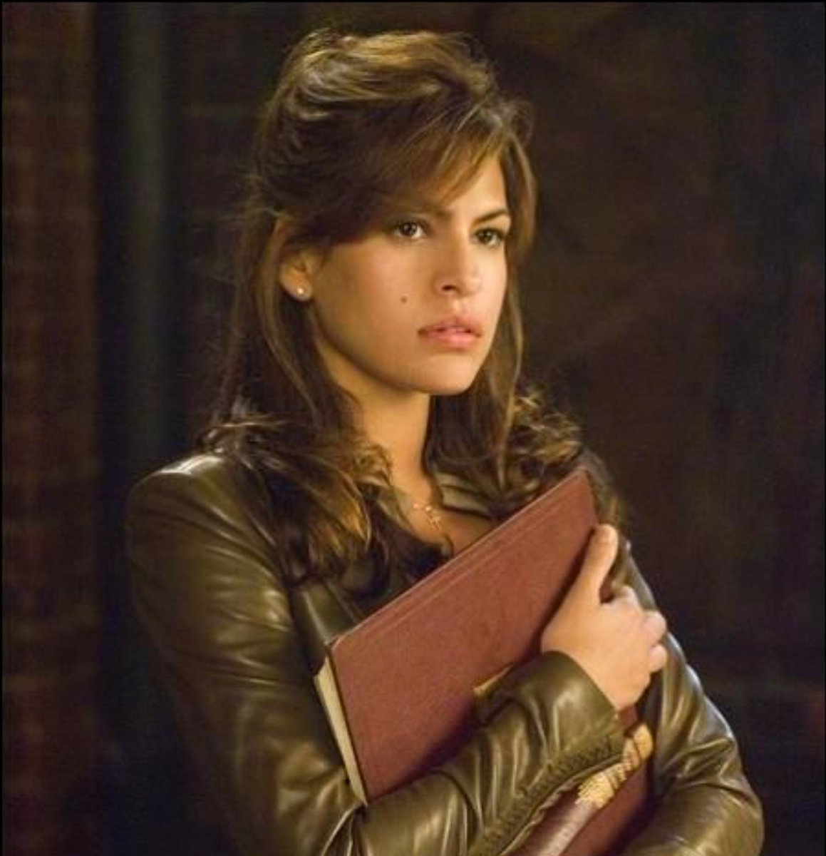 MCUFilmNews's tweet photo. Eva Mendes reacts to Ryan Gosling's being cast as Ghost Rider in the MCU.

“Love, Roxy.” https://t.co/auHnxjxJ0n