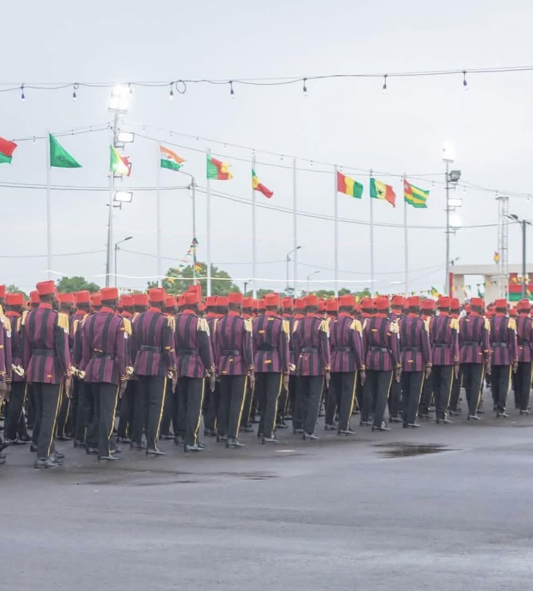 EverydayGhana's tweet photo. 🇧🇫 Burkina Faso has introduced military cadet uniforms made from traditional handwoven fabric, blending national service with the country’s rich cultural heritage. https://t.co/XIdOG3D5zQ