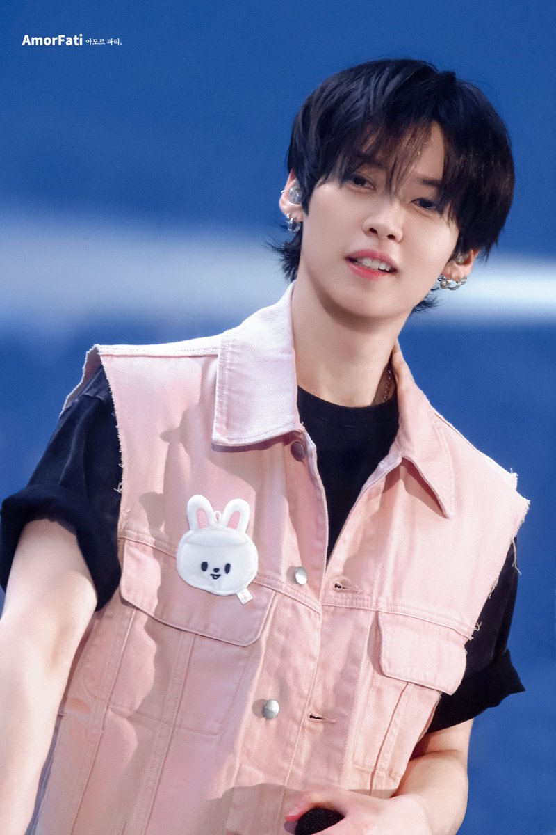 AmorFati_9800's tweet photo. 260726 Run it Seoul

#리노 #LeeKnow #リノ
#StrayKids #스트레이키즈 https://t.co/5l82BXPnuu