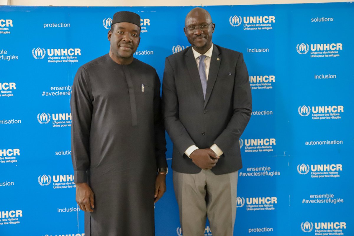 UNHCRNiger's tweet photo. À Niamey, le Représentant a.i. du @UNHCR_Niger, M. Patrice Dioh, a reçu la visite du Représentant du @PnudNiger, M. Mamadou Ndaw. 🇳🇪

L'occasion de réaffirmer un partenariat solide &amp; stratégique au service des personnes déplacées de force et des communautés hôtes ! https://t.co/2ey1oxbuIy