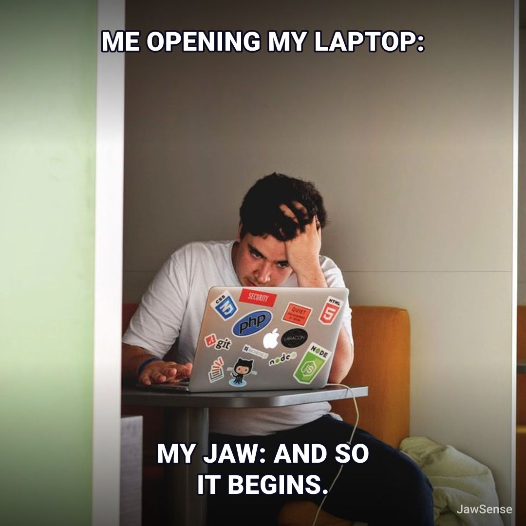 JawSense's tweet photo. Lid up, shoulders up, jaw braced — the desk starter pack. Daytime clenching loves a screen. Quick reset: lips together, teeth apart, breathe. #JawSense #AwakeBruxism #DeskLife https://t.co/lisRxVH1lx