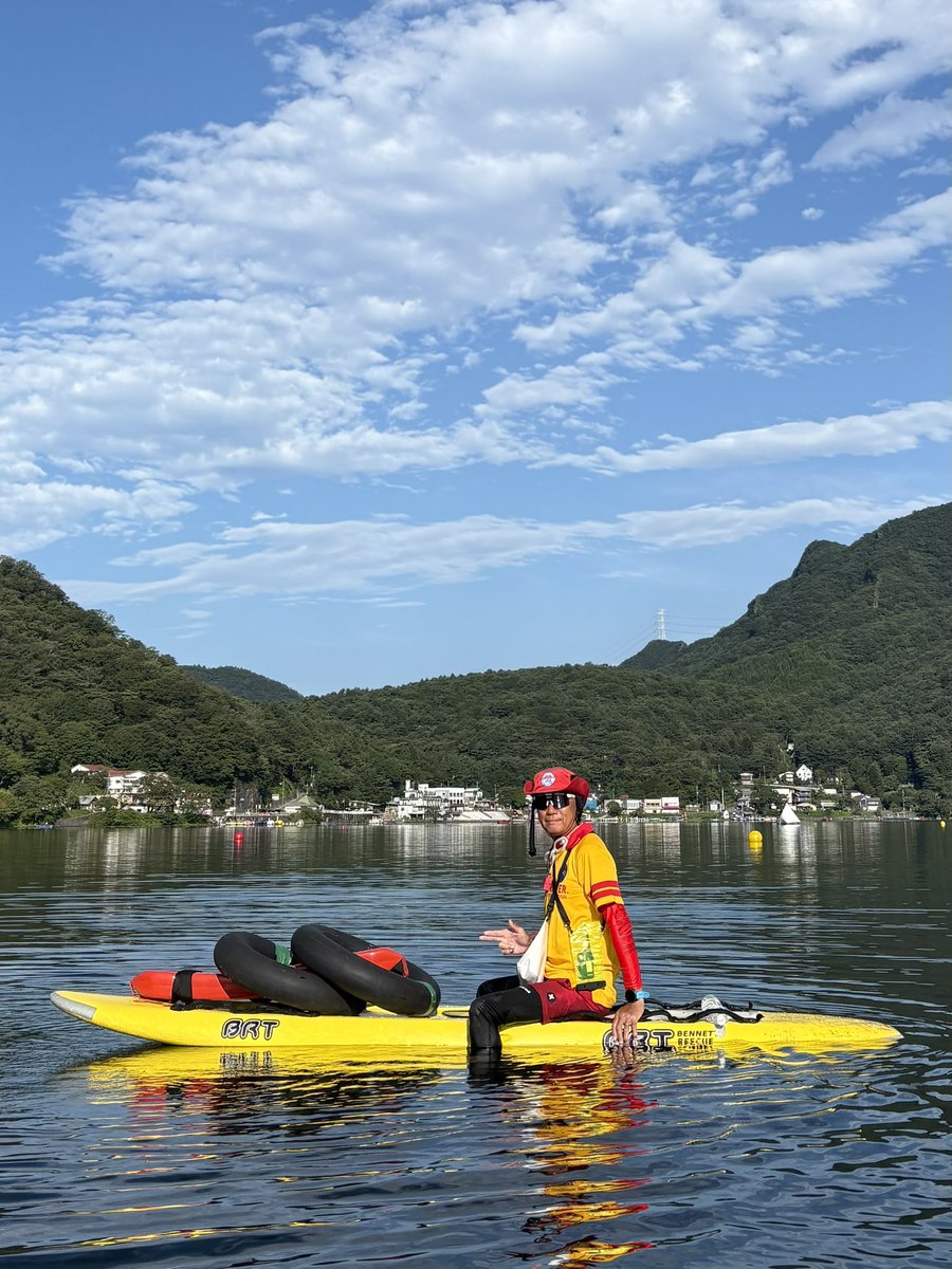 tabo0719's tweet photo. お誘い頂きまして🙂
榛名湖リゾートトライアスロンのガード業務に参加させて頂きました*\(^o^)/*
ほぼ全員初めてお会いする方でしたので初めは緊張しましたが、終わって見れば頗る楽しい一日となりました。
また誘ってください🤩

会場ではマイマイさんと田中���長にもお会いする事が出来ました！ https://t.co/GVbYAhAS7Z