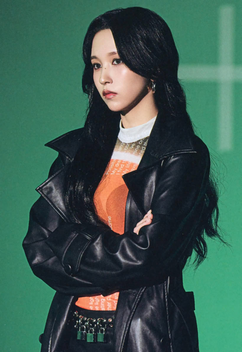 njmsjmdct2's tweet photo. [SCAN] TWICE <THIS IS FOR> WORLD TOUR IN INCHEON
DVD Photobook, MD/VCR/D-Day behind the scenes

Mina
(page 119, 128, 131, 135)

#TWICE #트와이스 #THISISOFOR 
#TWICE_THISISFOR_WORLD_TOUR 
#미나 #ミナ #みな #MINA https://t.co/V7qHcGfa9h