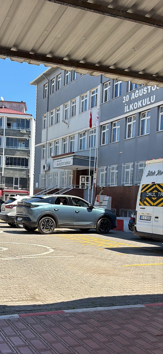 fezaneverdd's tweet photo. Hayata şöyle reset atmak lazım https://t.co/YOIubjpQp4