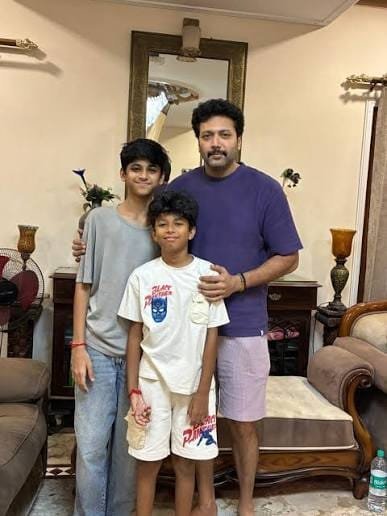 XMovieHolic's tweet photo. When you stand by the truth and trust the legal process, justice finds its way.

The verdict reaffirmed #RaviMohan's right as a father while keeping the children's best interests at the center. 

Congratulations! https://t.co/y6eHBP5wBx