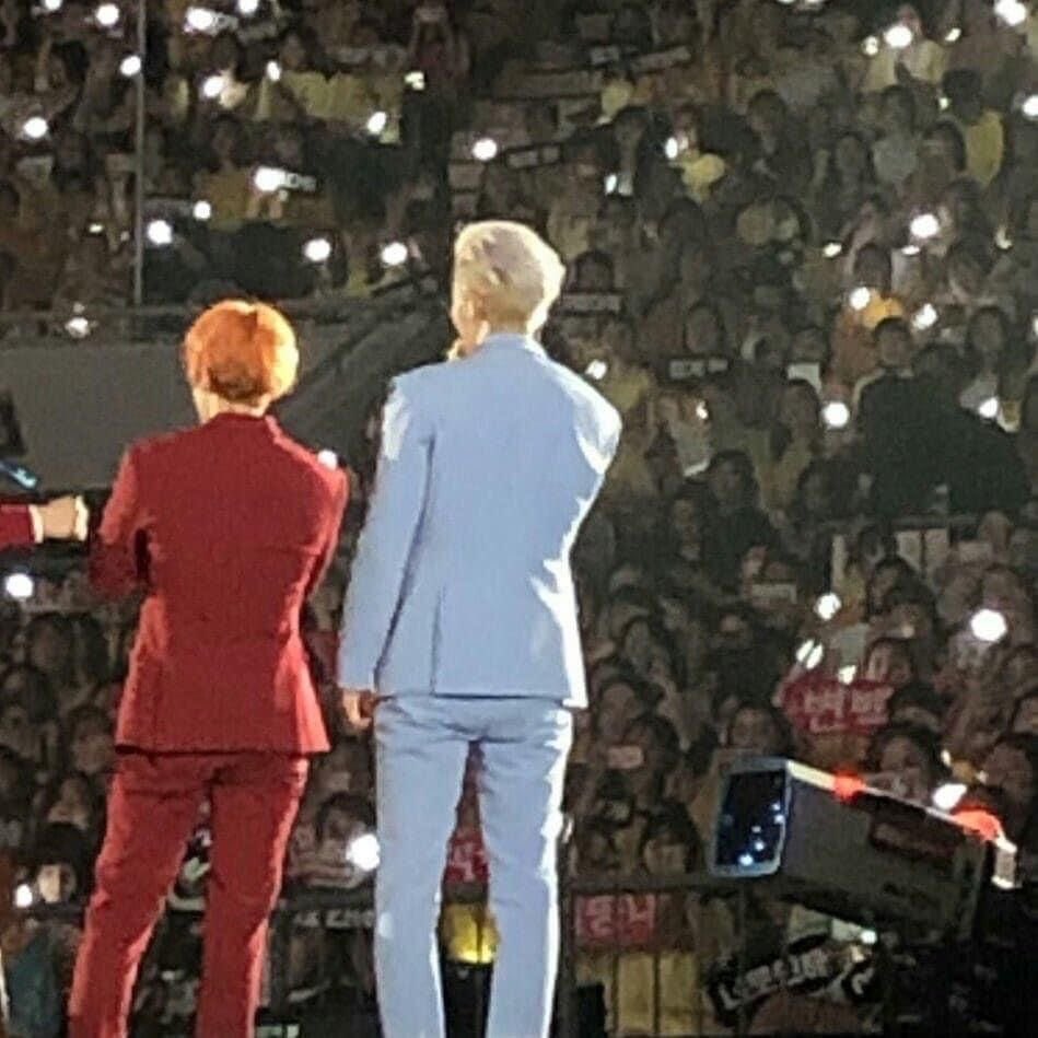 zerofoue's tweet photo. oh chanbaek they will never be you…💔 https://t.co/5IYqtn7RZ6