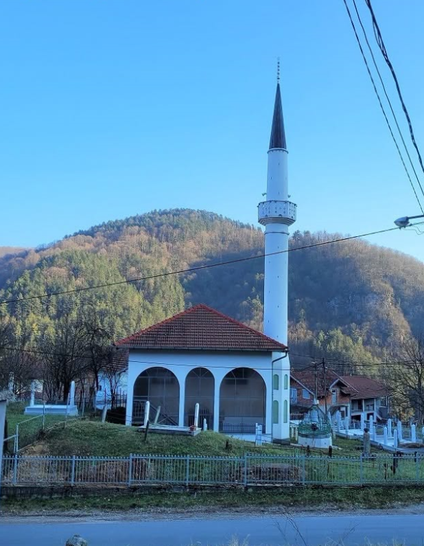 Hamza16611661's tweet photo. Hacı Beyzade Camii-Banya Luka/Banja Luka-Bosna Hersek. Camii, 1528 yılında inşa edilmiştir. Günümüze kadar birkaç kez yıkılan ve yeniden inşa edilen Camii, en son 92-95 yıllarında meydana gelen savaş sırasında hedef alınarak yıkılmış ve yeniden inşa edilerek ibadete açılmıştır. https://t.co/RfTyAwVCMe