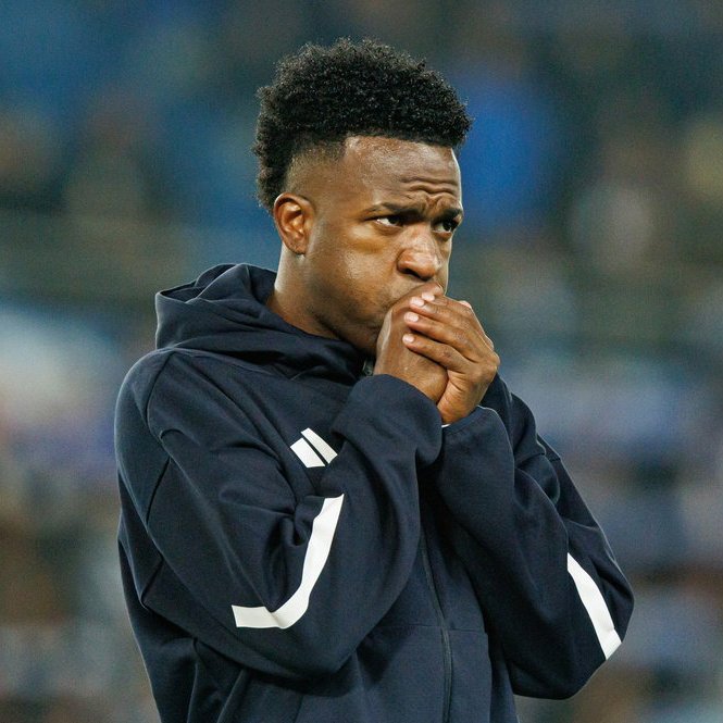 TouchlineX's tweet photo. 🚨 𝗡𝗘𝗪: Those close to Vinícius Jr don't expect him to join Arsenal.

They believe playing for Real Madrid is the ultimate dream, and leaving for another club would not be seen as a career upgrade.

— @BBC https://t.co/hwVbMxx9qV