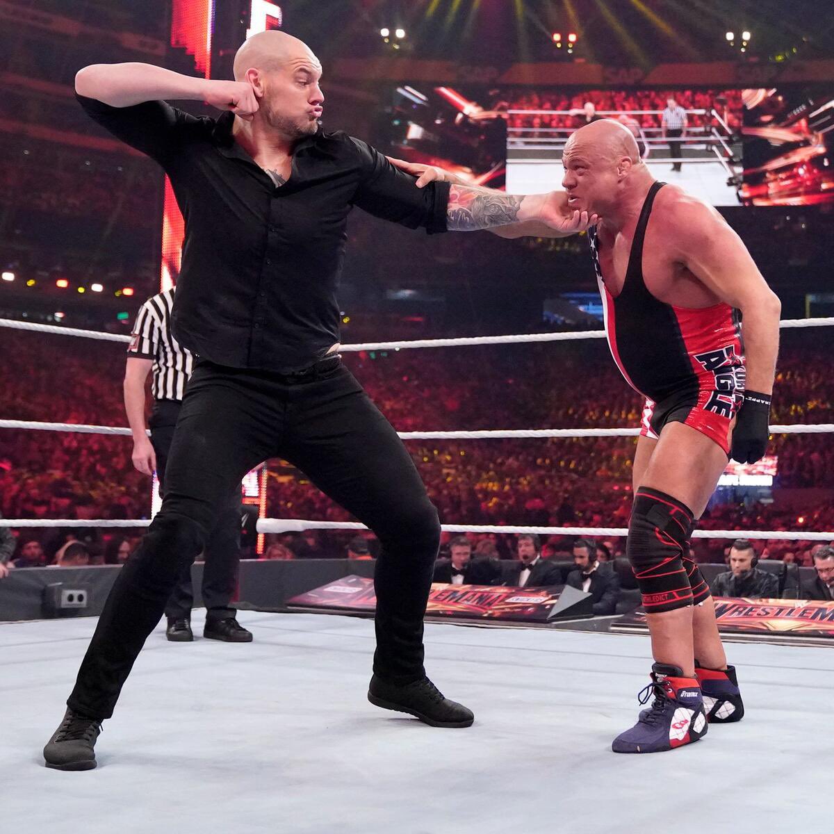 TripleFraud's tweet photo. dude retired kurt angle with this fit https://t.co/RXG1pfuYIE