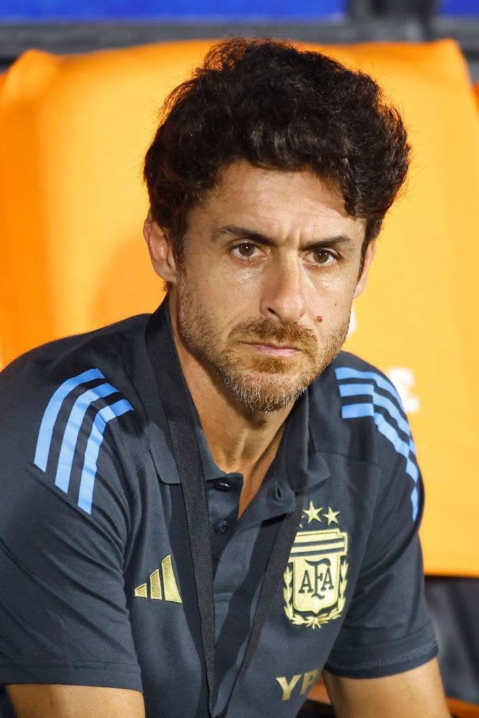 FTBLsection's tweet photo. PABLO AIMAR: "There’s no greater frustration than hearing someone say, 'There are no creative players.' Especially after repeating 800 mechanical drills, all the same. Where the hell is creativity supposed to come from if everything becomes an automatic loop?

If we tell a 15-year-old kid who wants to try a dribble not to do it because he lost the ball two or three times, what do we expect to happen?  At that age, he’s going to lose it twenty times, and that’s OK! Because it’s in those twenty falls where courage is born, where the vision sharpens, and that spark ignites—something that can’t be replicated."