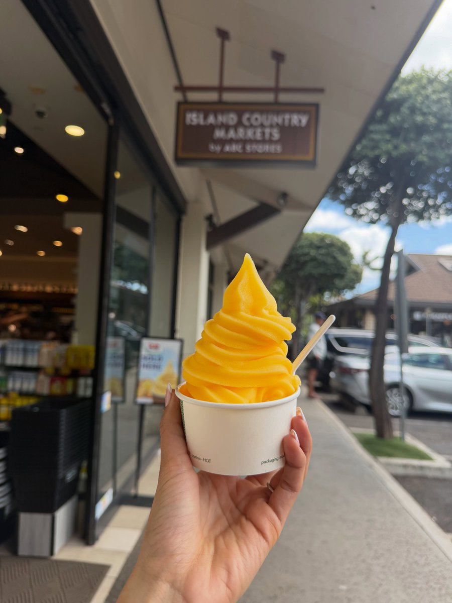 KoOlinaShops's tweet photo. Beat the heat with a cool treat at Island Country Markets!
pc: Sarina Chhabra https://t.co/R36Dxb3khH