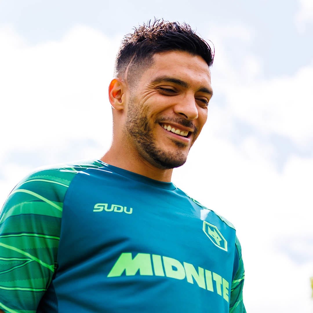 TalkingWolves's tweet photo. Raul is BACK 🐺 🇲🇽 

#WWFC | #Wolves https://t.co/4g4n6X8O64
