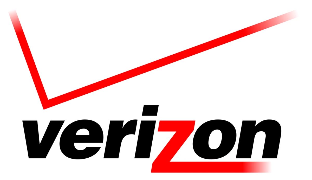 TheInsiderPaper's tweet photo. JUST IN - Multiple US carrier services,  including Verizon, AT&amp;T and T-Mobile are down and not working, users reports https://t.co/UYuSmb4leW