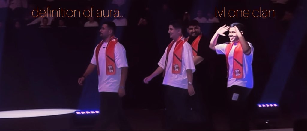 llfo1q's tweet photo. رهاني ☝🏻🧡 #STAYONE https://t.co/c9cvaeSEPv