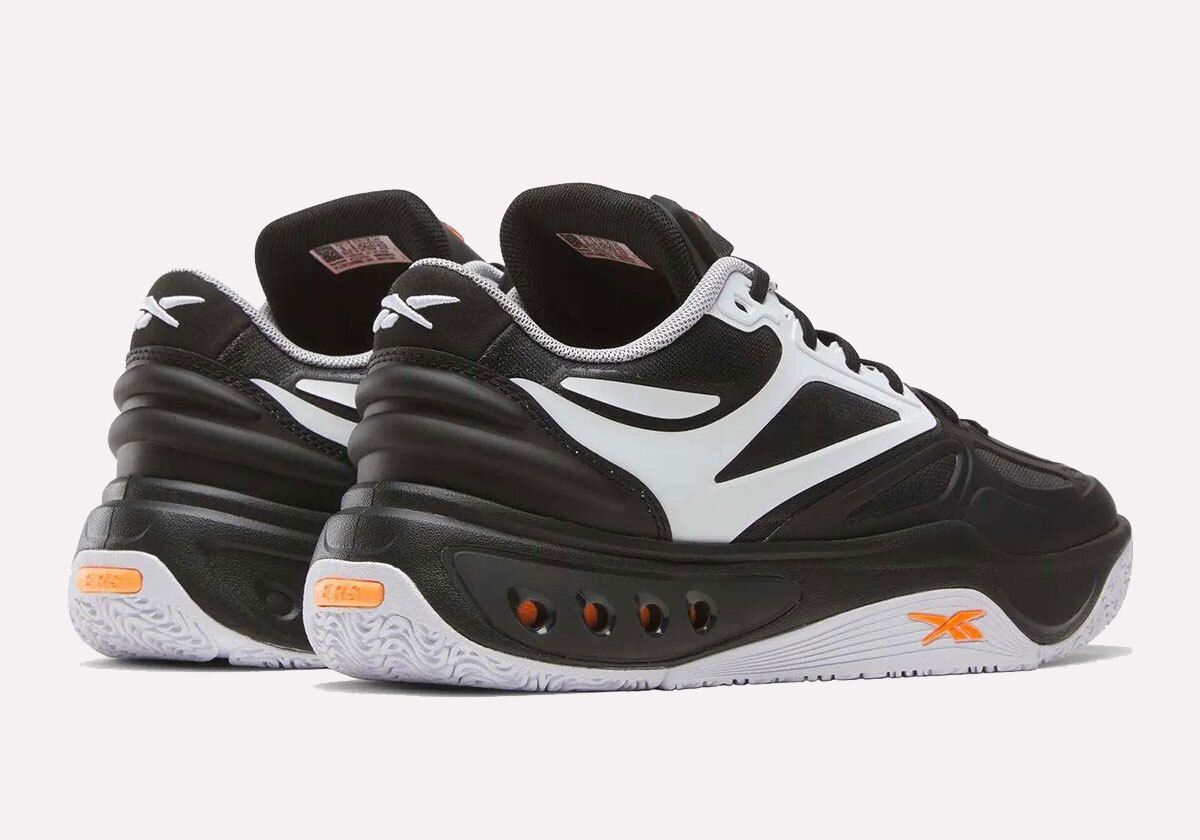 Sneaker News tweet media