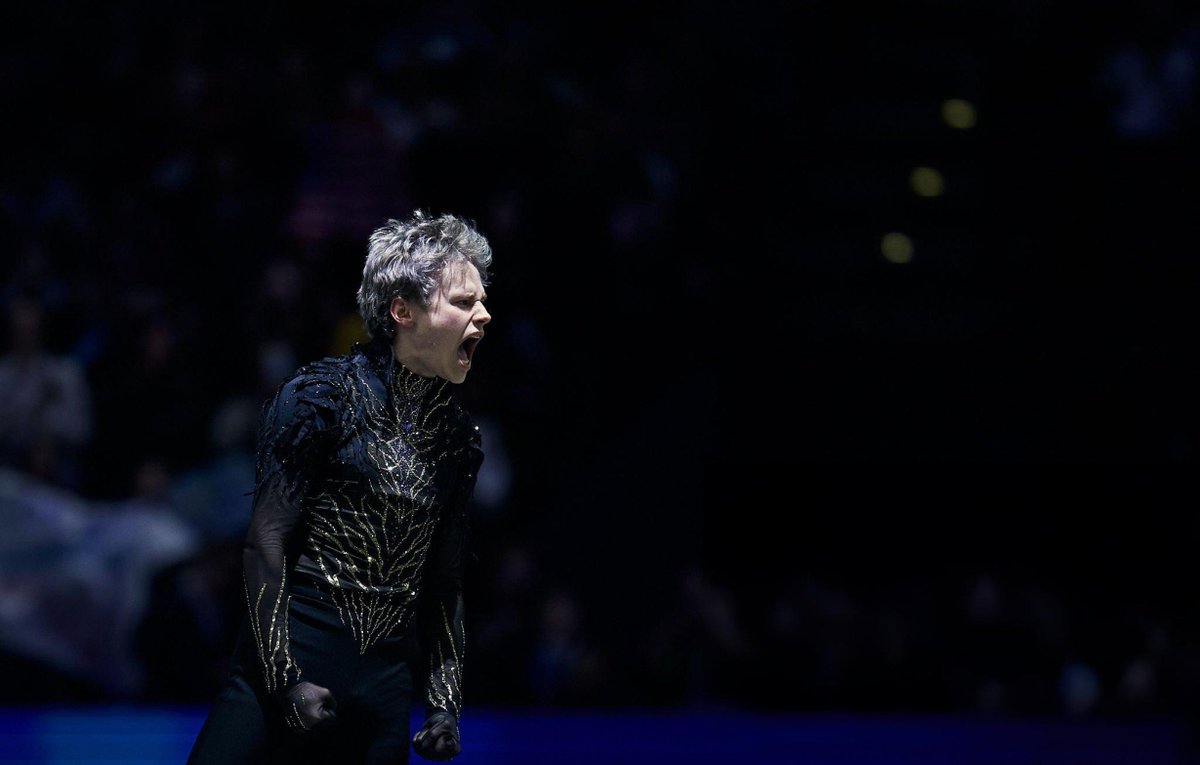TheIliaSociety's tweet photo. Ilia Malinin will compete in the 2026–27 figure skating season.

📸 Joosep Martinson https://t.co/CmWfSCzyrJ