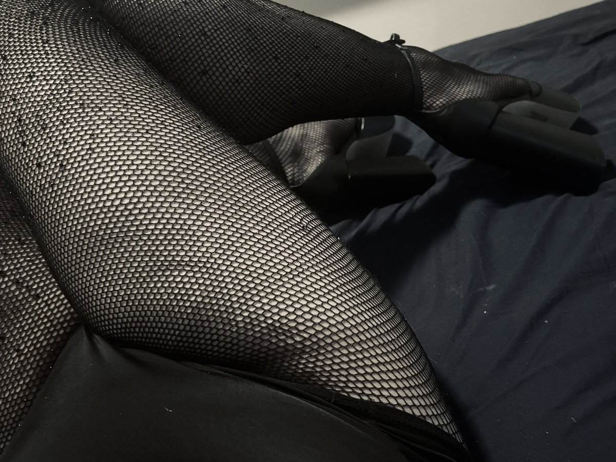 alexa_adore_CD's tweet photo. High heels &amp; fishnets…

#Sissy #Femboy #Crossdresser #GayToronto #Lingerie #Nylons #Stockings #HighHeels #Trans #MTF  #Fetish #Wataa https://t.co/9JuiaoU3dW