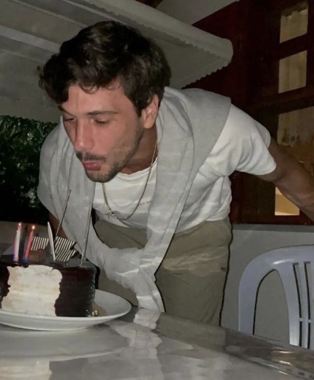 R8_2000's tweet photo. It's #DenizCanAktas day 🎉🎂
I wish him a year full of happiness and success 🤍 https://t.co/elNKjnHB0D