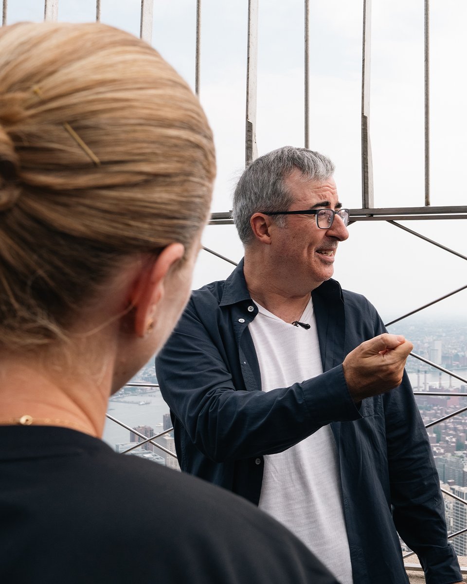 LFC's tweet photo. A number of our legends enjoyed fantastic views of New York as they joined comedian John Oliver for a visit to the @EmpireStateBldg today 📸