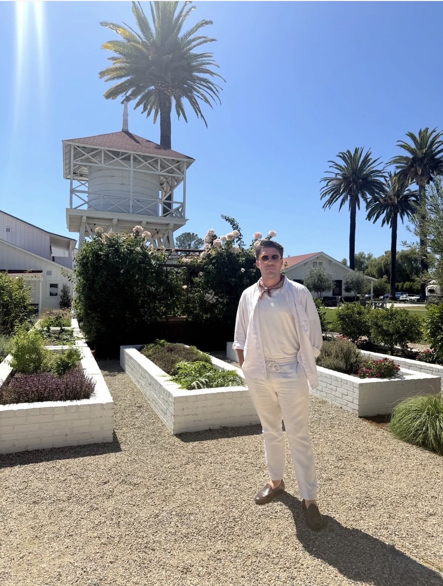 dylanforchrist6's tweet photo. Off duty Monday in Santa Ynez 🐎🙌🏻 https://t.co/ujQvQKEpSP