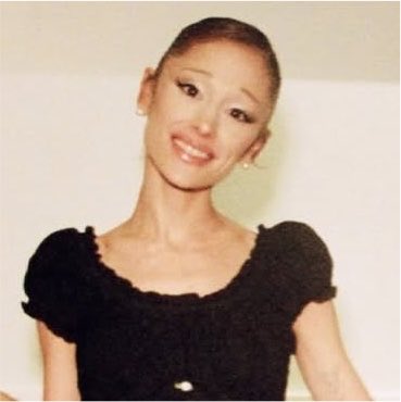 gwsmoonlights's tweet photo. big smiiiiiiiiiley and dimple. i love you https://t.co/VlbwblyFhs