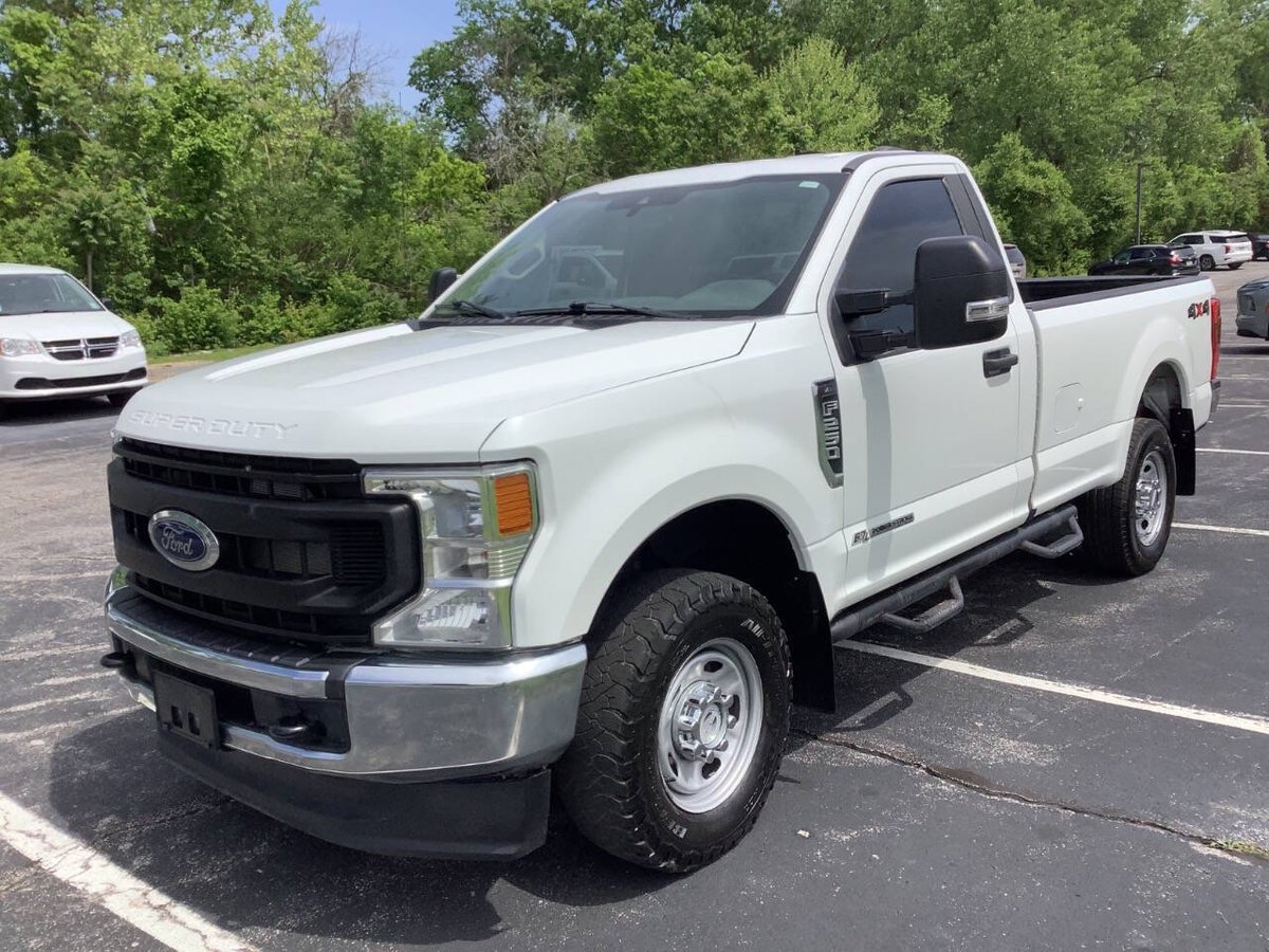 countyautostl's tweet photo. 2022 F-250 Regular Cab 4x4 WT with the 6.7 V8 475 hp Diesel &amp; 81k miles! It has bluetooth, back up cam, power package, automatic transmission, tow package, shift on the fly 4x4, 8 ft bed &amp; much more! Don't miss out on this super deal! $37,999. Visit us at https://t.co/0YLE5IFa3Q https://t.co/4sbfemOpBO