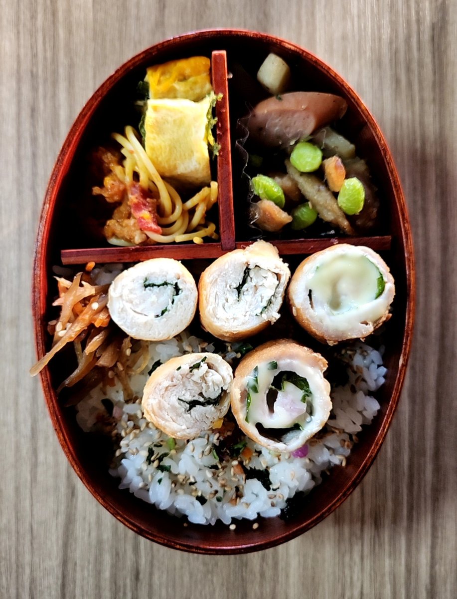 ankitchen1121's tweet photo. 今日の料理「弁当記録」
暑い日が続きますが弁当作りは特に変わらずです(´'▽'｀)
いつもと変わらず肉巻きチーズ😊
これがよく食べてくれる(　˙▿˙　)☝
#弁当記録
#弁当おかず
#手作り弁当
#おうちごはん
#料理
#料理好きな人と繋がりたい
#無言フォロー大歓迎 https://t.co/w82JuNYcLk