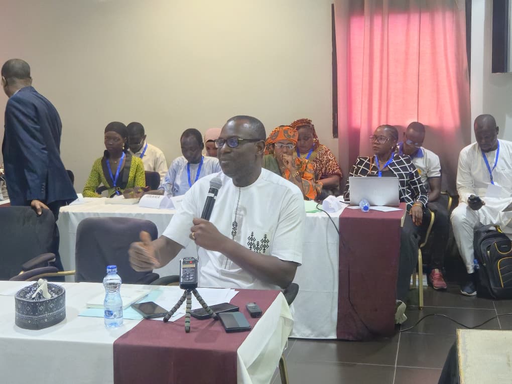 lcbc_cblt's tweet photo. The #LCBC Technical Director @HBanseka  today delivered the inaugural lecture on “Understanding the Climate-Conflict Nexus in the Lake Chad Basin”* at a Regional Workshop organized by the Government of Chad, @UNESCO , AUB-UAR and ONAMA. 

The event brings together Honourable ministers, experts and journalists from 🇨🇲 🇳🇪 🇳🇬 🇹🇩 to strengthen dialogue on climate resilience, disaster risk reduction and regional cooperation in the #LakeChad 

#ClimateAction #Resilience #ClimateSecurity