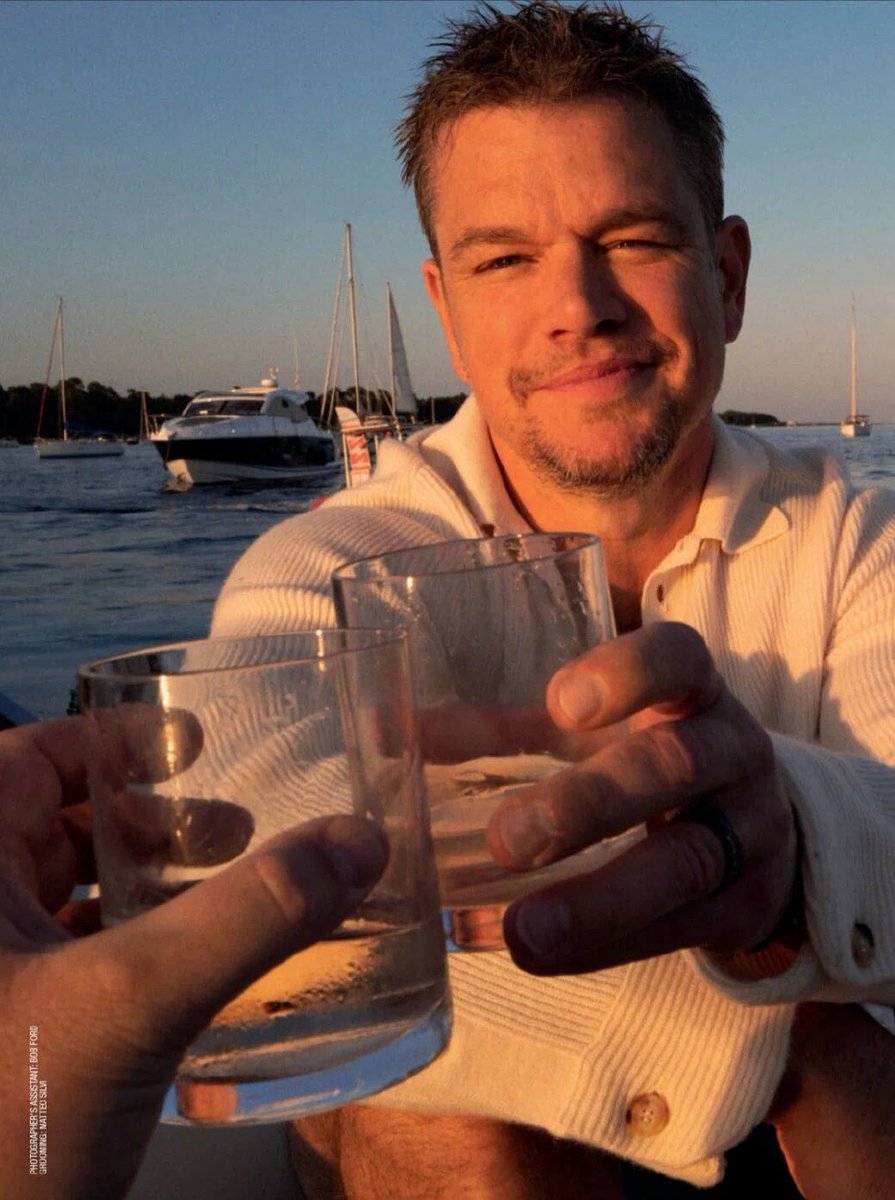 skywalkerlikeme's tweet photo. POV: you’re on a date with matt damon https://t.co/7UWpIvDBmC