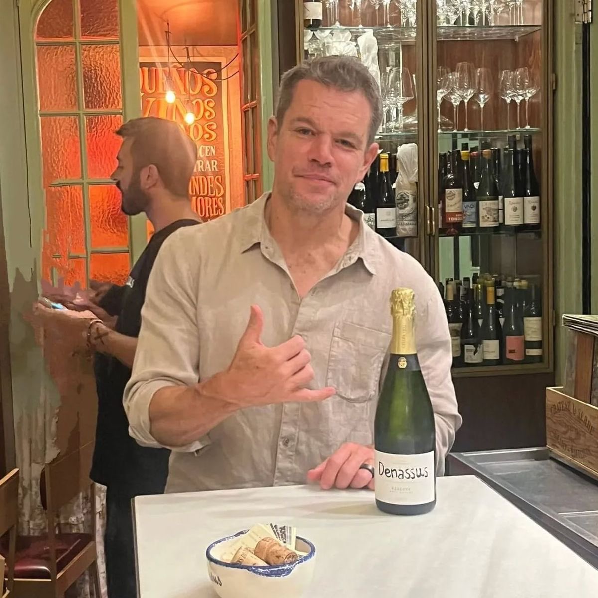 skywalkerlikeme's tweet photo. POV: you’re on a date with matt damon https://t.co/7UWpIvDBmC