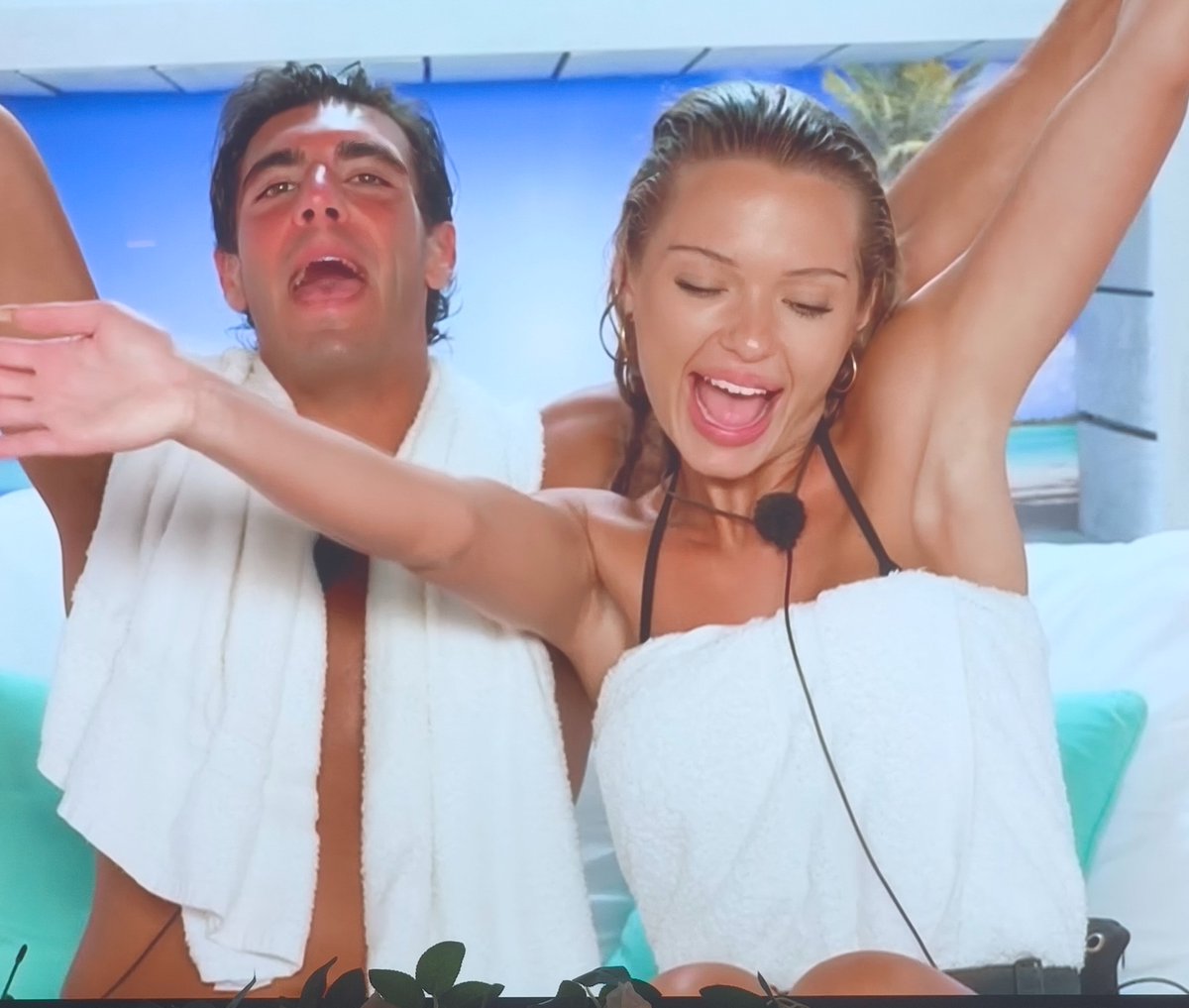 LiloLilovi's tweet photo. Such good looking winners though #loveisland #loveislanduk https://t.co/l5kNX7tGla