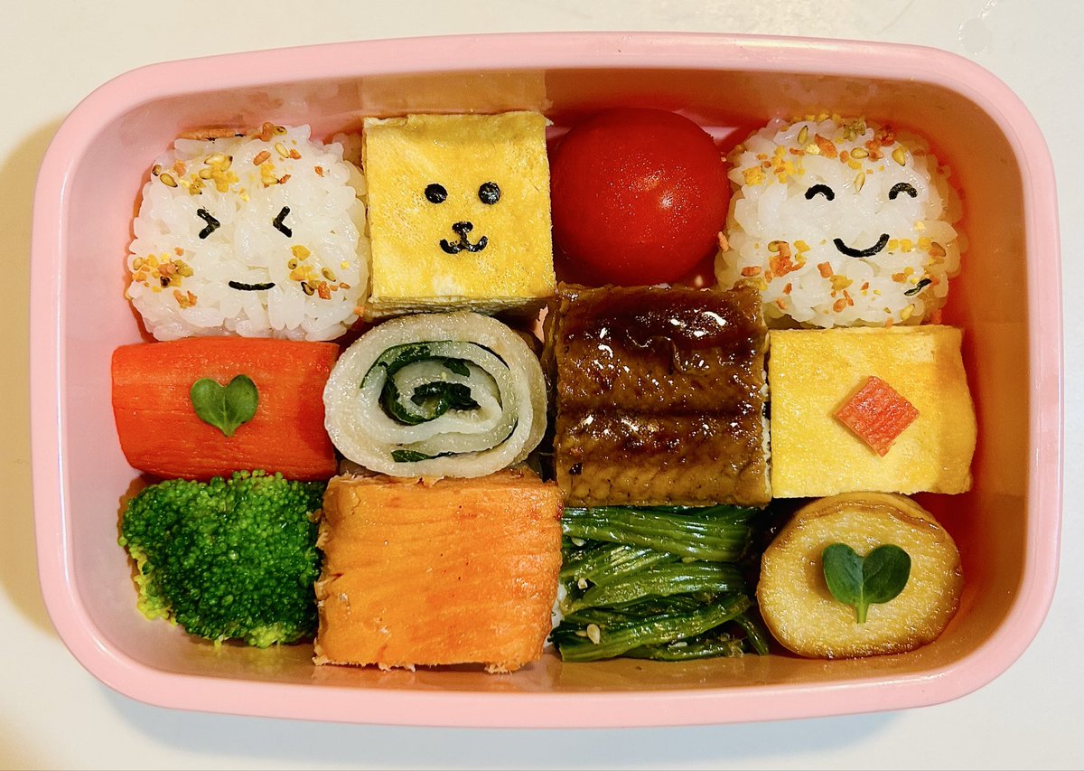 RoadTo20260201's tweet photo. 中学弁当🍱 スピンアウト・娘弁当編 #️⃣6

チェック柄弁当、4日連続4回目🍱
もはや昨日の弁当と
間違い探し出来るレベル😅

今週末は息子とDAY0として
日本橋から川崎宿へ🚲
本番まで後9日🚴‍♂️

#お弁当記録 #中学弁当 #娘弁�� https://t.co/Yw897fefcX
