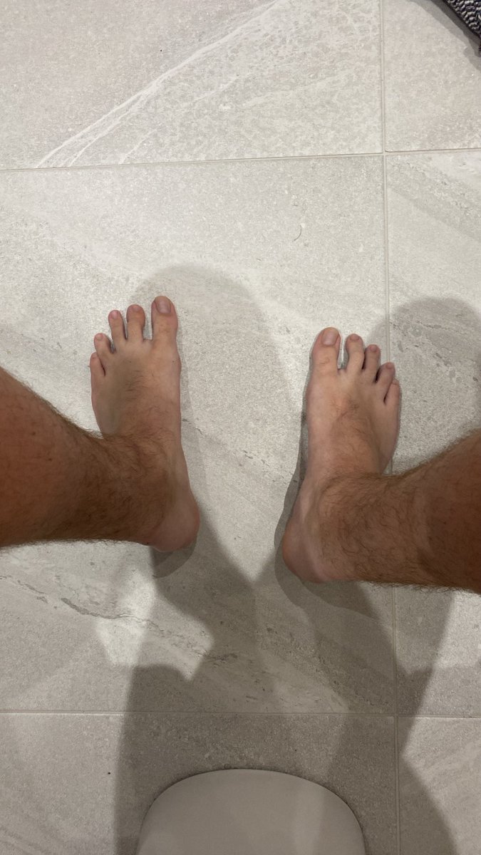 MasterK370's tweet photo. The King has returned. Dont miss this opportunity and dm me quick😂

@malefeetretweet @AlphaMaleWorld1 
@promocion_pies @slave_here @topalphamales @nick_gtwb @PromoRTpig @Toeypromo https://t.co/bq008K79nP