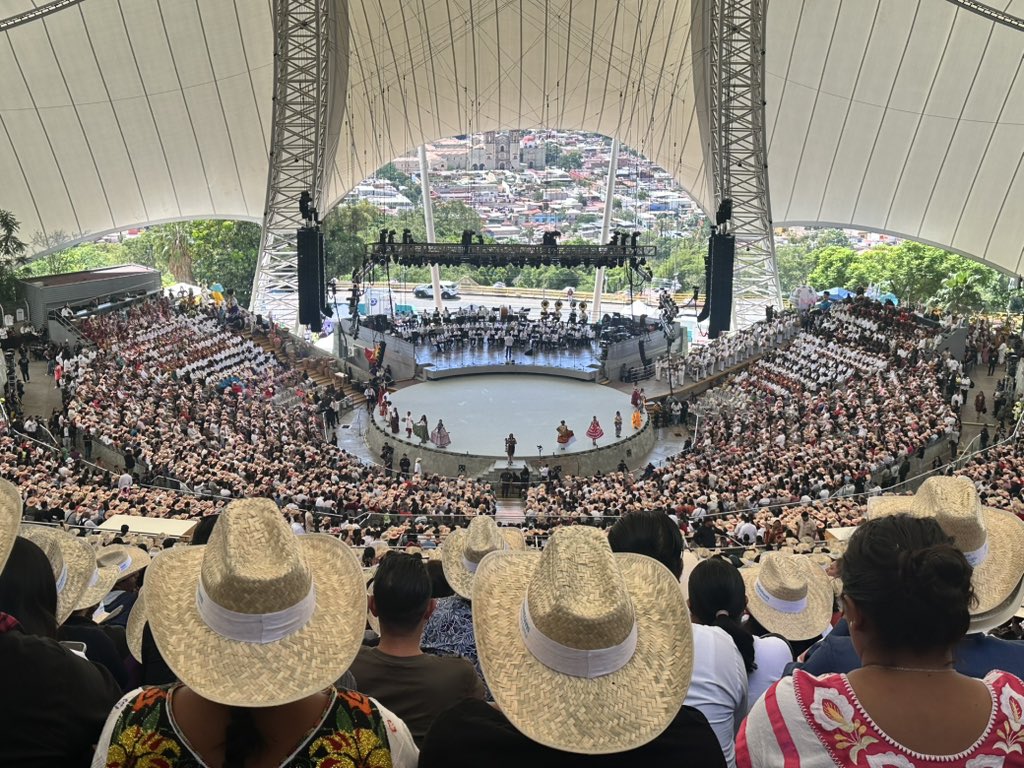 alezolorio's tweet photo. #Guelaguetza2026 #Oaxaca https://t.co/RRY0NK2L7T