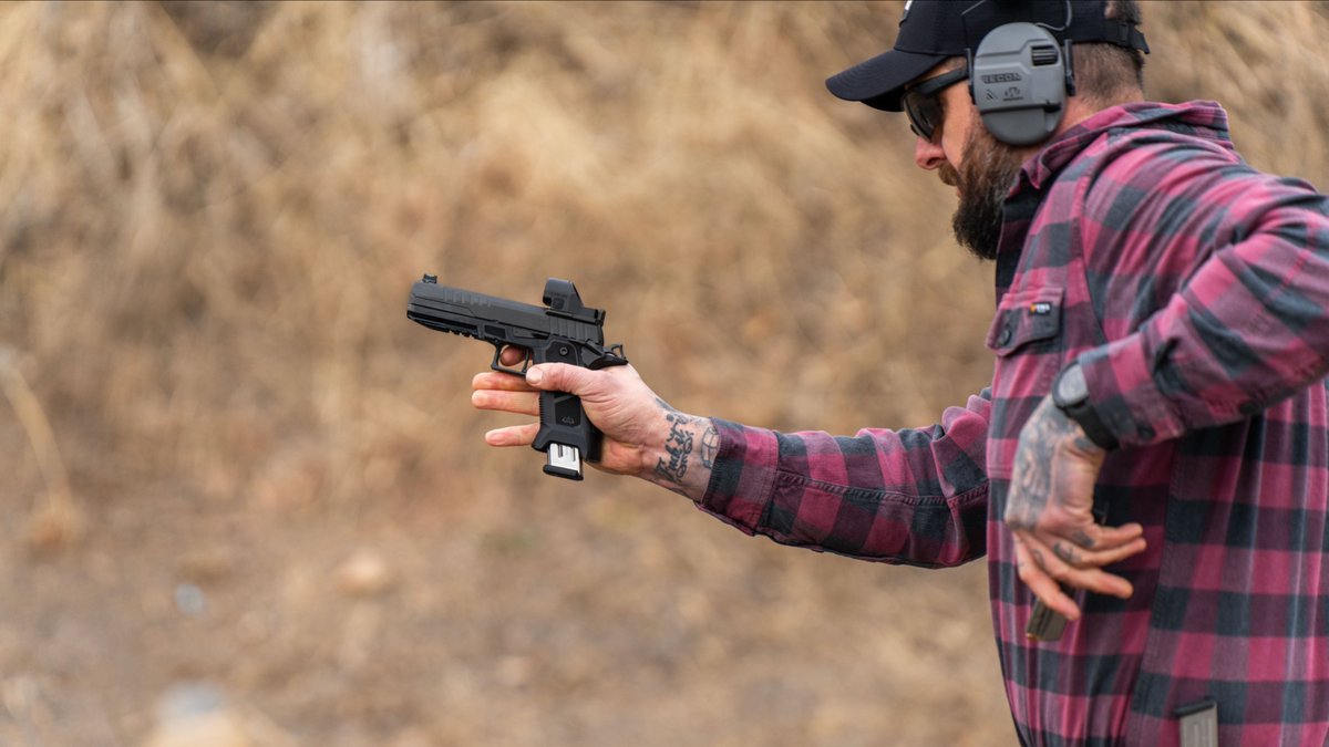 cyeleeopticsinc's tweet photo. Slow is smooth and smooth is fast. Dial in your setup, then get the reps in. Your gear is only as good as you are.

https://t.co/PaPE2sDubG https://t.co/rHe0DfQqmK