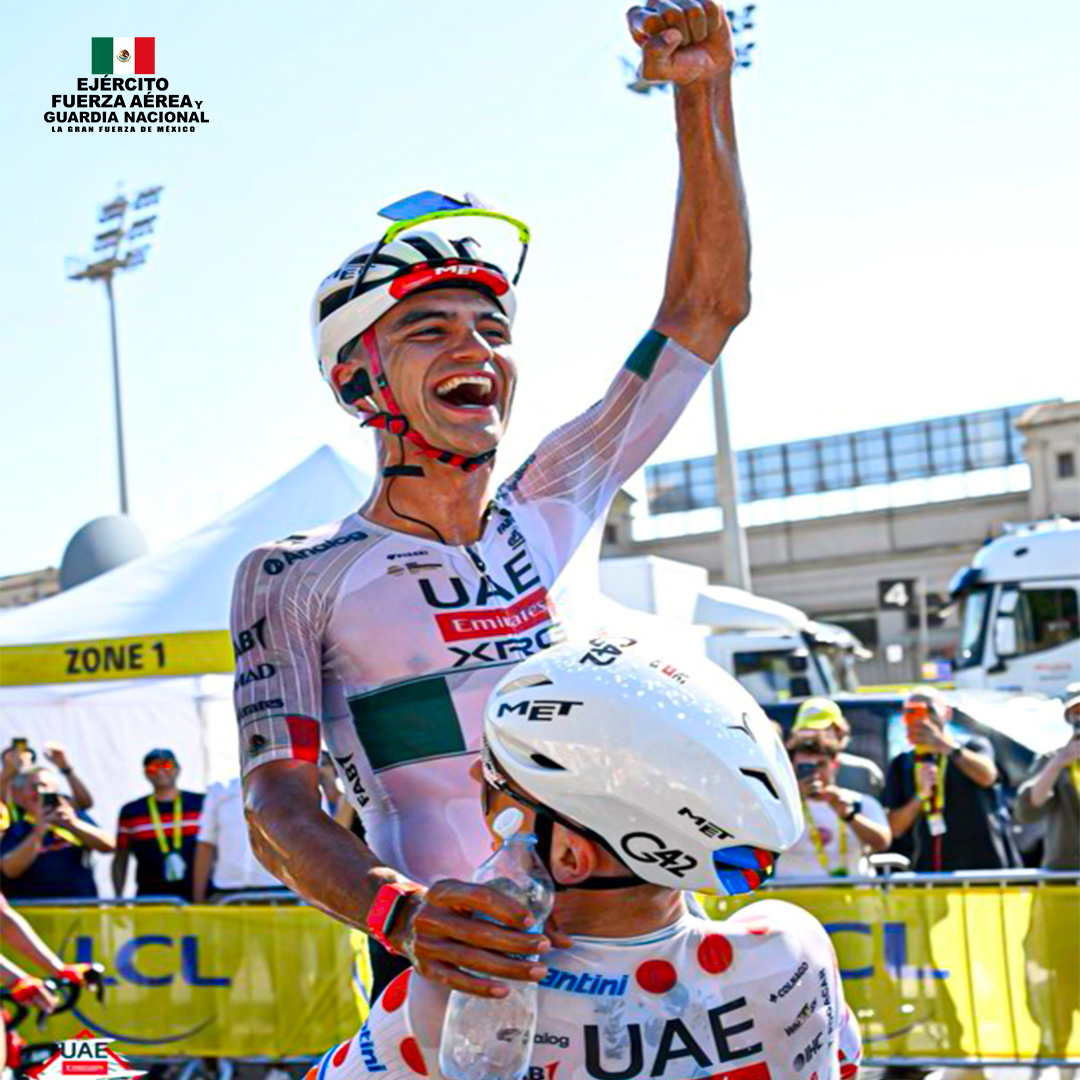 Defensamx1's tweet photo. ¡Felicidades Isaac del Toro!

El Ejército, la Fuerza Aérea y la Guardia Nacional felicitan al ciclista mexicano Isaac del Toro por su histórico 3/er. lugar en el Tour de France.

Con este extraordinario resultado, se convierte en el primer mexicano en alcanzar el podio de esta prestigiosa competencia y en uno de los máximos exponentes del ciclismo mundial. México se enorgullece de tu esfuerzo, disciplina y perseverancia; este histórico logro inspira a millones de mexicanos y enaltece el nombre de nuestro país.

#EjércitoMexicano #FuerzaAéreaMx #GuardiaNacional