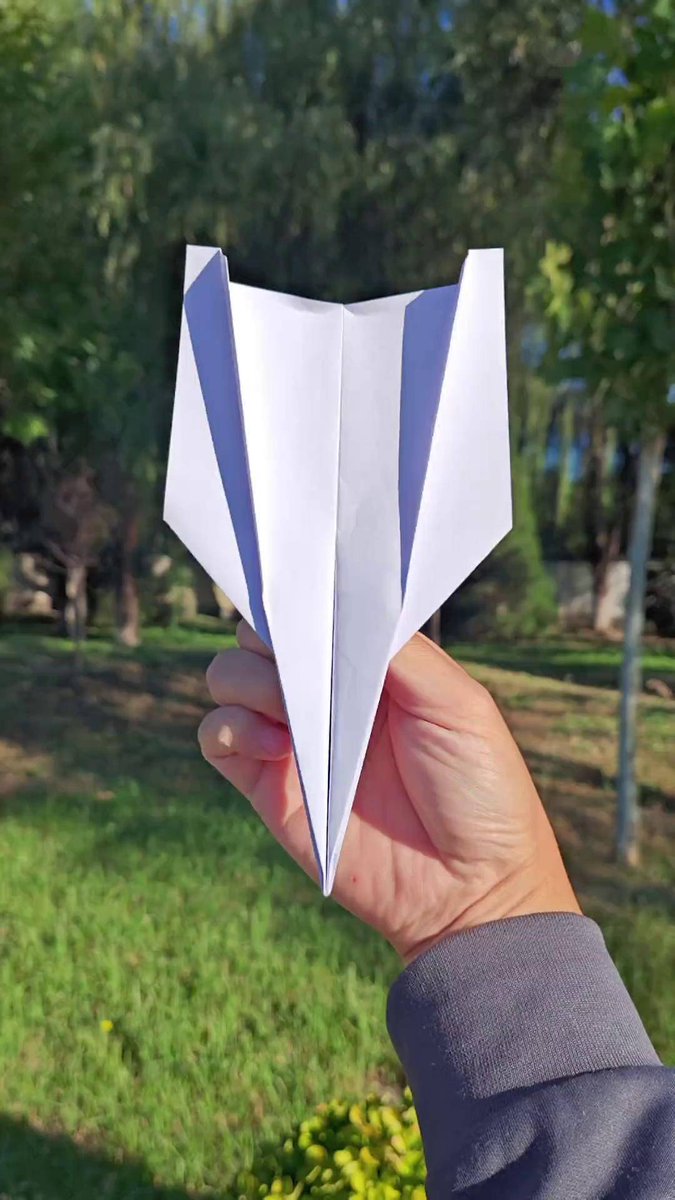 COccam48896's tweet photo. Build a paper airplane together with your little one, race them around the living room and giggle at the silly crashes! Sweet moments that last forever. ， https://t.co/YirXAk3bA5