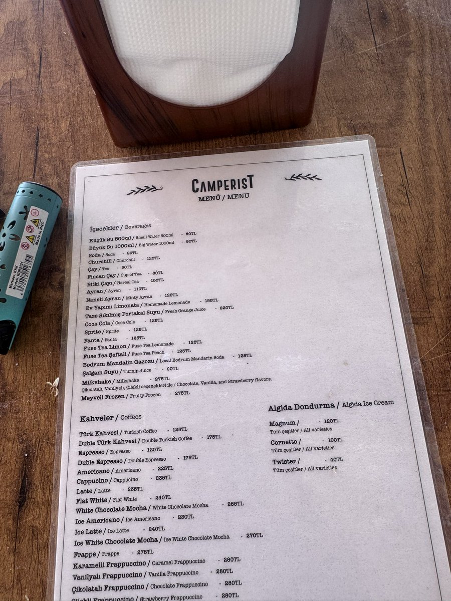 gardancafe's tweet photo. Öyleki Bitezde Eşim 13 yaşında Oğlum 3 yaşındaki kızımla bir kafeye  11:30 da gidip saat 18:30 kadar kahvaltı şezlong yemek içecekler dahil ödediğim rakam 5100 tl İstanbulda bu hizmeti almaya kalksam 10.000 lik yaparlar bizi şuraya menüsünü de atayım inanmıyanlar olabilir https://t.co/gDiaVSb519