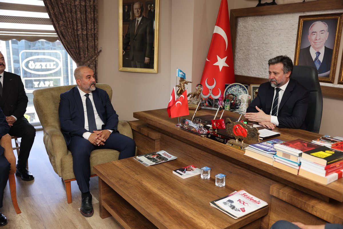 mhpantalyail's tweet photo. Milliyetçi Hareket Partisi Kemer İlçe Başkanımız Ahmet Ali Güven Bey ve Yönetimi, İl Başkanımız Sn. Sadullah Güneş Bey’i makamında ziyaret etti.

Nazik ziyaretleri ve hediyeleri için teşekkür ederiz.

#MilliyetçiHareketPartisi #MHPAntalyaİlBaşkanlığı #MHP #Antalya #SadullahGüneş https://t.co/t4r0vIlfo2