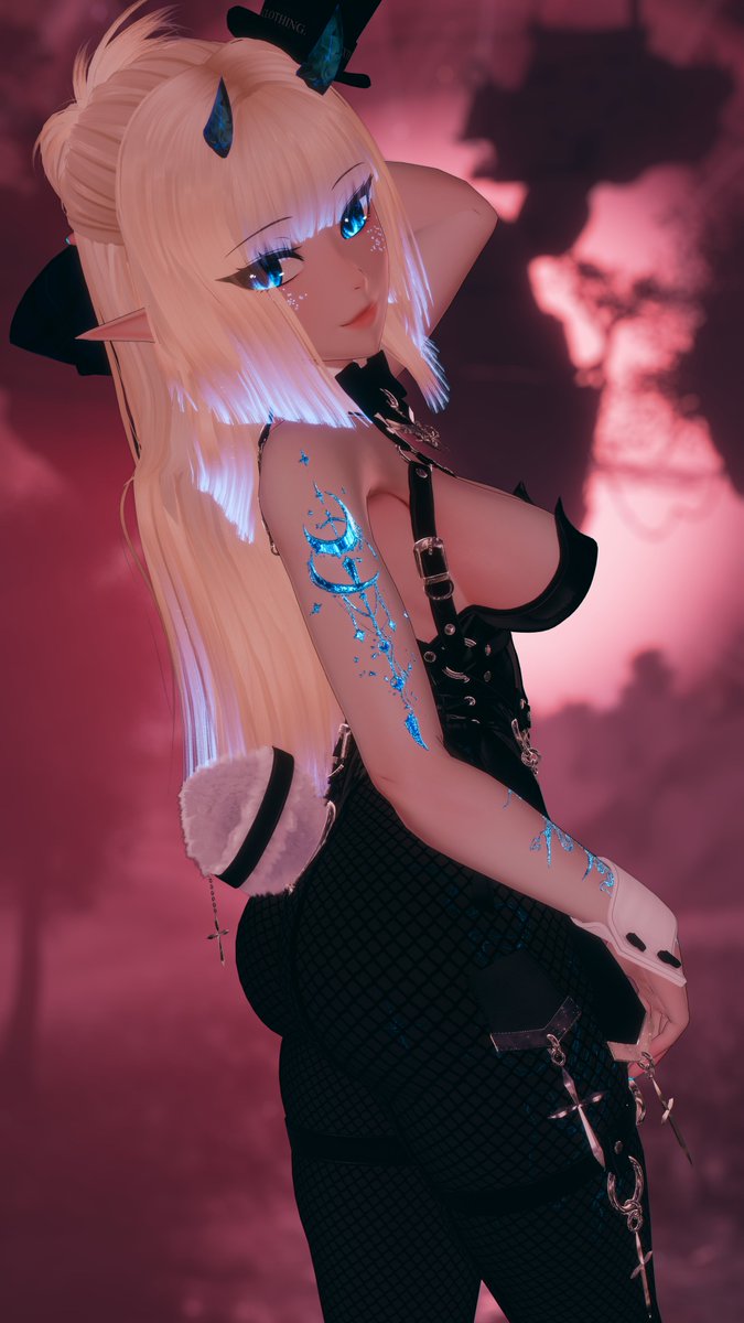 ShootingStar_VR's tweet photo. Follow that fluffy and plushy little white tail at your own discretion~ 🐰