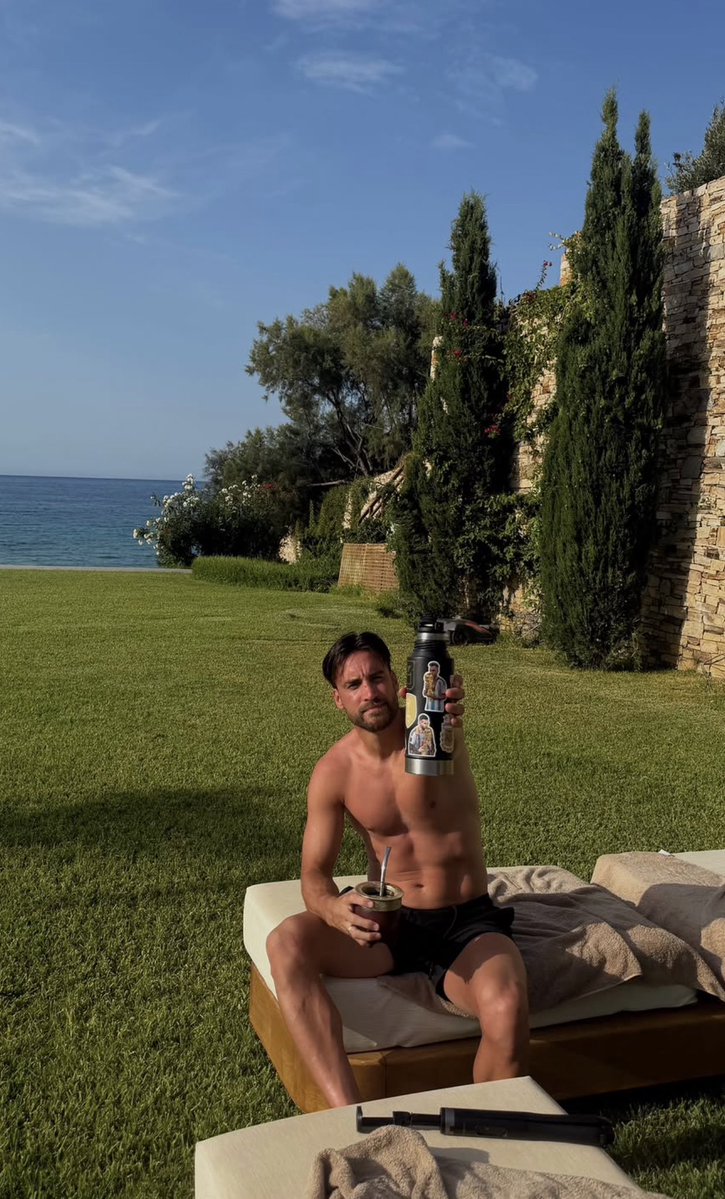 Felipe R Lahiteau🌈 tweet media