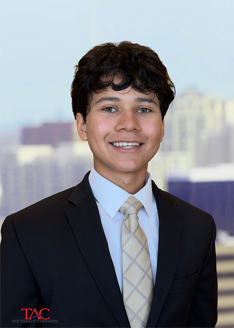 TACenergy's tweet photo. Fueling the next generation starts by giving them a desk in the corporate office.

In partnership with @All Stars Project, Inc. and @Dallas Works, #TACenergy is proud to provide Kevin Araujo, Intern, real-world exposure to the fuel industry and his own desk for the summer. https://t.co/giV0GuWP1W
