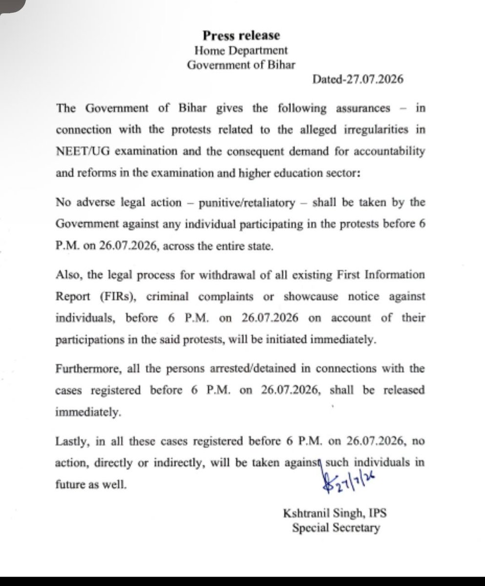 PapharanNag's tweet photo. Threat to resume protest, Bihar Govt trembls with fear and shiver! https://t.co/40aKua1mC3