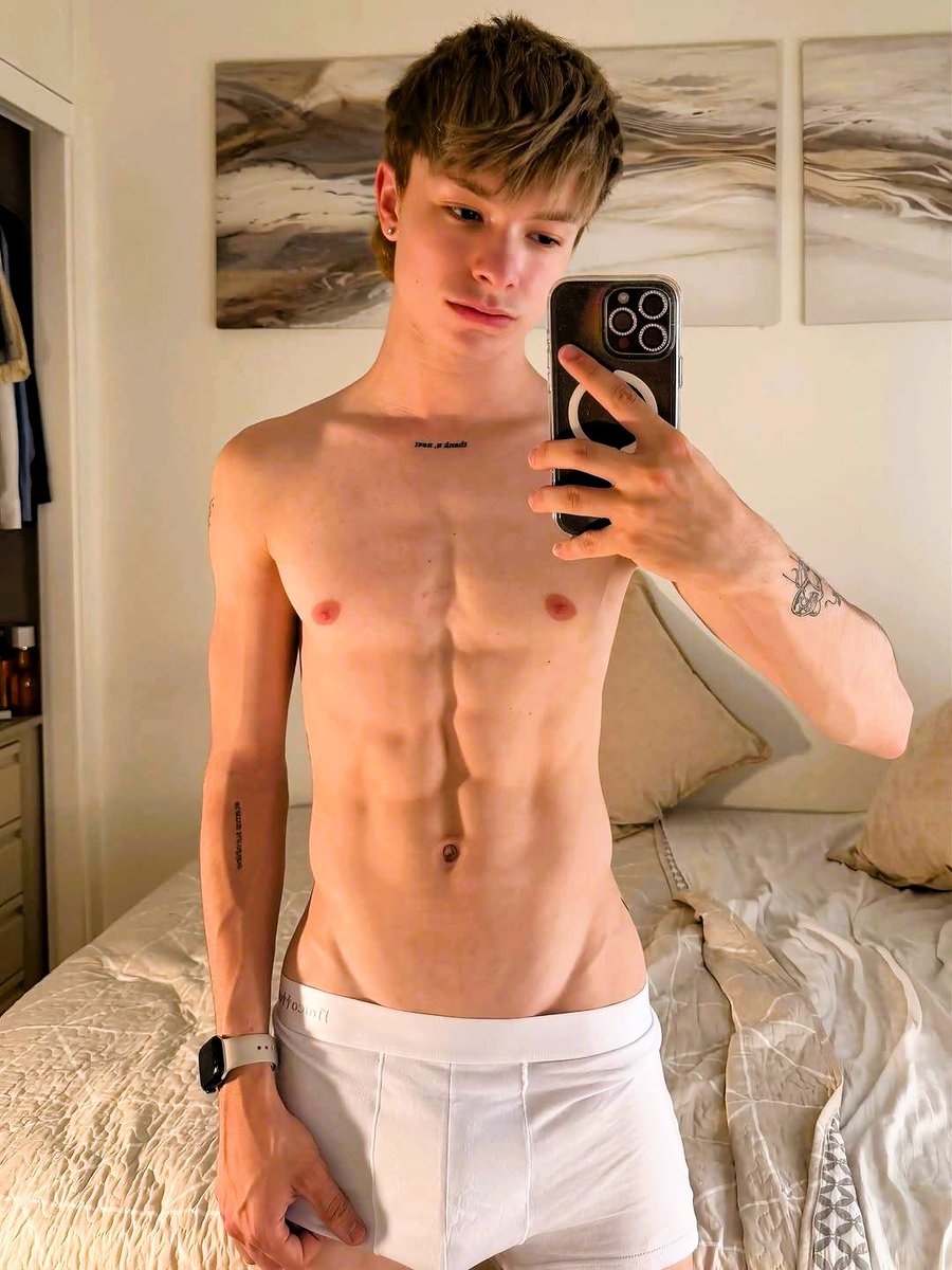 MediaBoys18SFW's tweet photo. #twink #cute #gay #boy
Cortesía de ➪ https://t.co/gwFKpmajBL https://t.co/JNH3NlmrgL