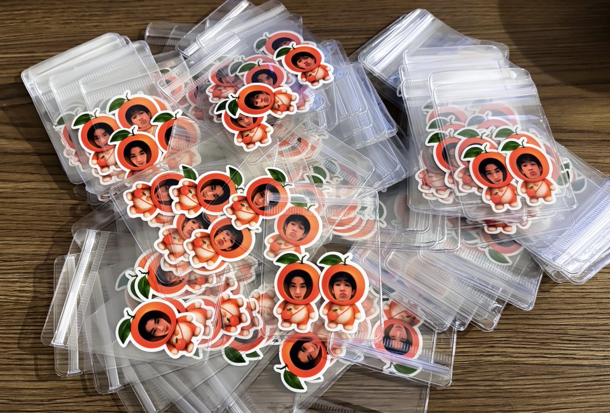 BPrachumpan's tweet photo. Giveaway🍊✨
 #WhenOrangesFall

อย่าลืมมารับน้องส้มจิ๋วไปเลี้ยงนะคะ

🌳29.07.2026
🍊CentralwOrld PULSE Hall
#Almondprogress 
#PSPW
#ด้อมภภ https://t.co/iOktsmjEBV