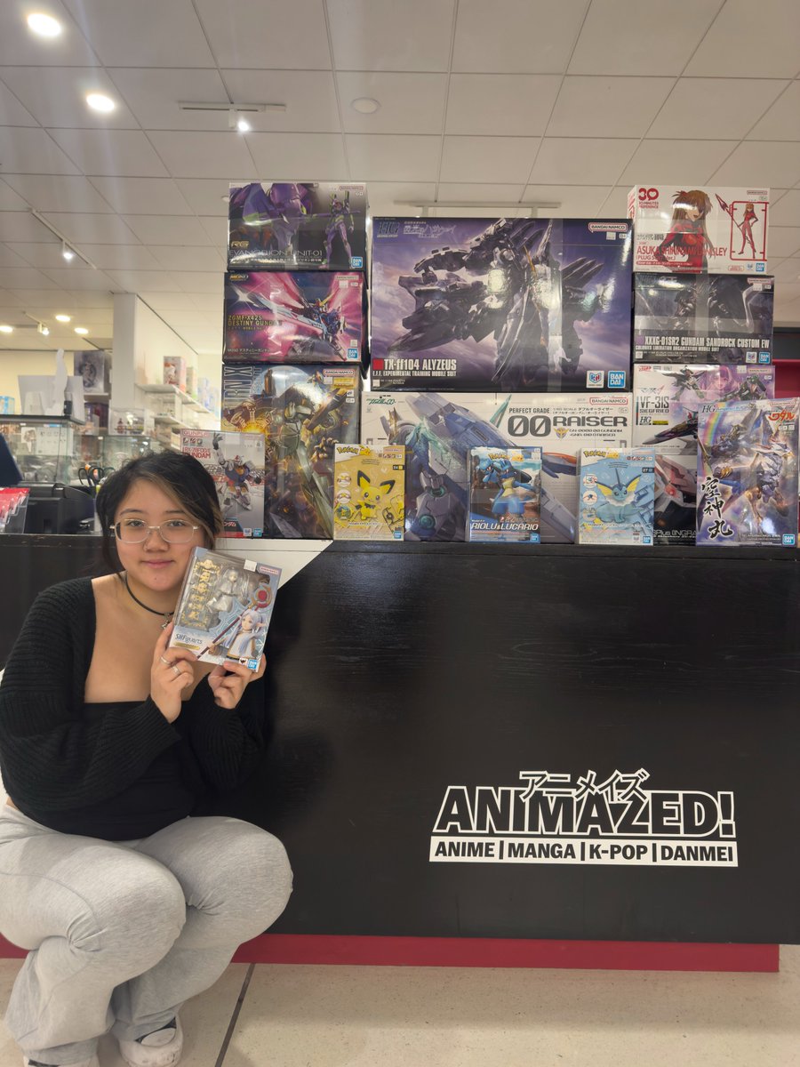 AnimazedStore's tweet photo. Neena wants you to buy a Perfect Grade now or she's going to fire me. PLEASE I NEED THIS JOB!!!

#animazed #gundam #modelkits #pokemon #animestore #raleighnc https://t.co/3hnxcaoMux